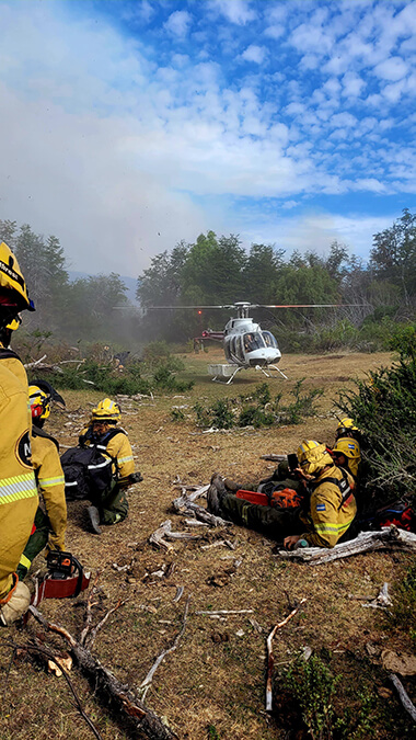 Jasfly transporte de brigadistas en el incendio de Los Alerces